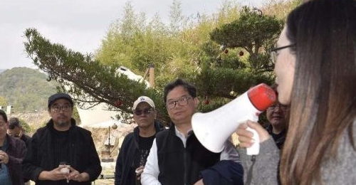 ����������Э�Ḱ��̳����е羺��