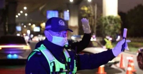 ������������������·��ͨ�����ۺ������ж����ϲ���8��Υ��