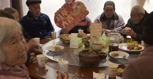 ��̳����᮴塰�������桱������徴����