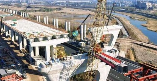 �̨�¸��ٸ����������϶Σ����½�չ��