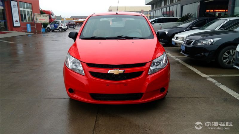 雪佛兰赛欧 红色