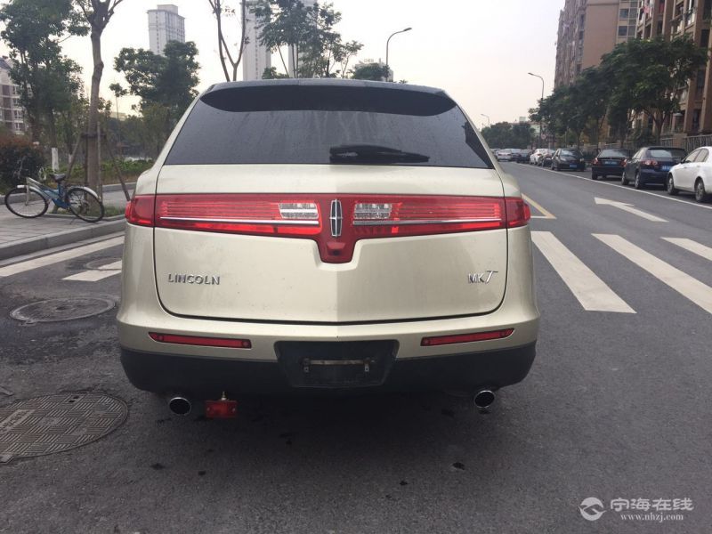 林肯林肯mkt3.5 ecoboost awd 香槟色