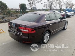 small-a0ab4f30402511ebbc0900163e15dc80.jpg