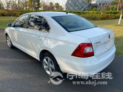 small-d19fe8088dd711eb973300163e15dc80.jpg