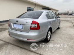 small-de3a20fe7f1f11eb8def00163e15dc80.jpg
