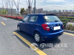 small-ed47a03e8dee11eb8def00163e15dc80.jpg