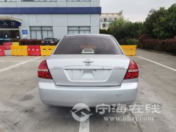 small-049d230a94e611eb973300163e15dc80.jpg