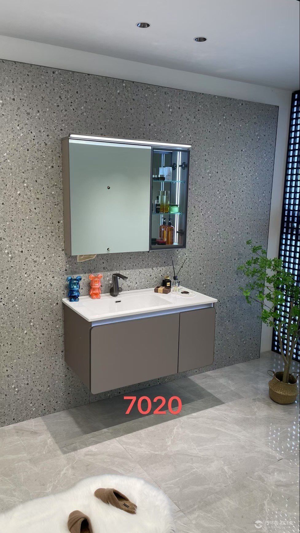 20250913092421front1_0_1239079_Fn0xRnZPl8FOid12Tg-Qyin3cmwJ.jpg
