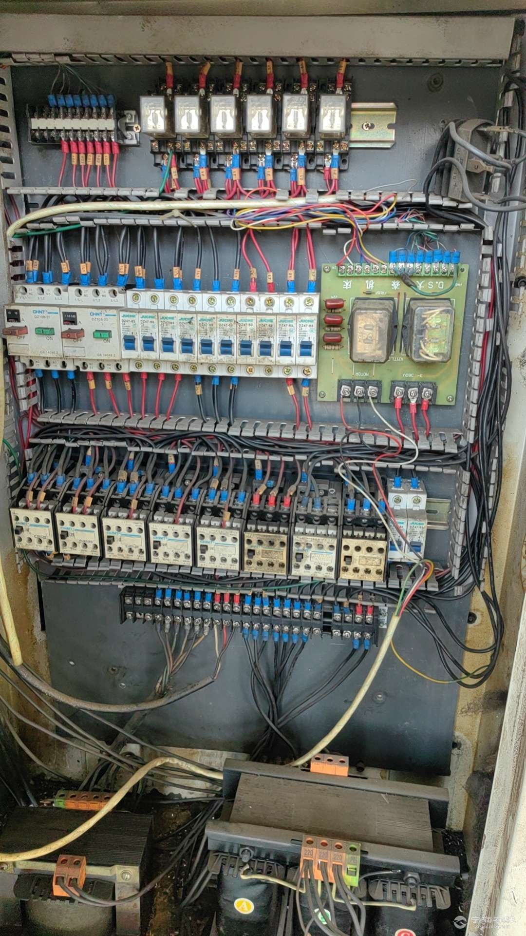 20250929124913front2_0_1288623_Fku9ebESHCpJJHccSAUm2Lh7eKa0.jpg