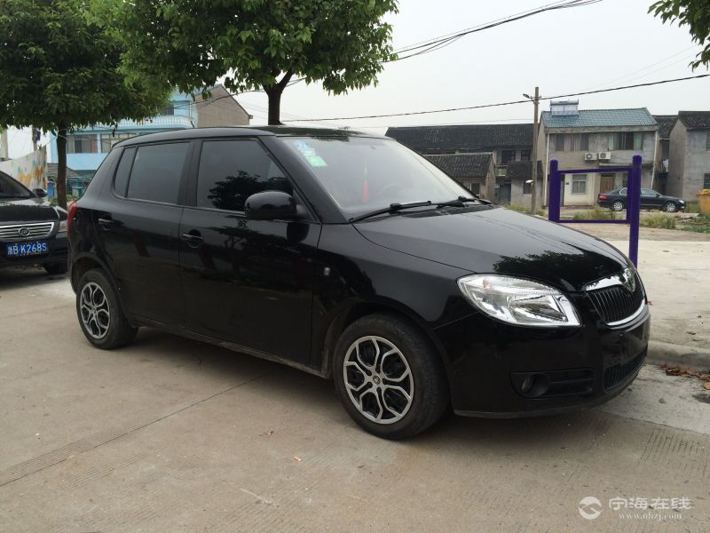 出售斯柯达晶锐黑色