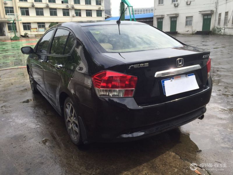 出售本田锋范18自动黑色