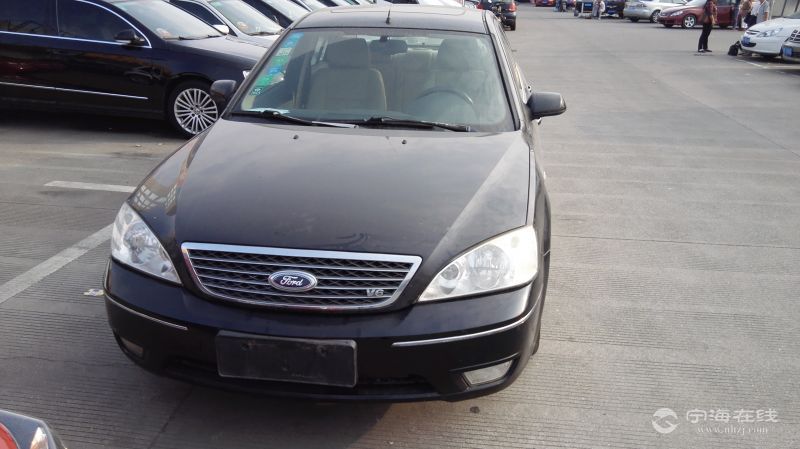 福特蒙迪欧2.5 v6 黑色