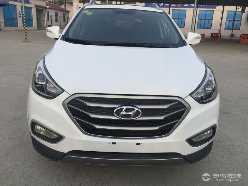 现代ix35最新款 白色