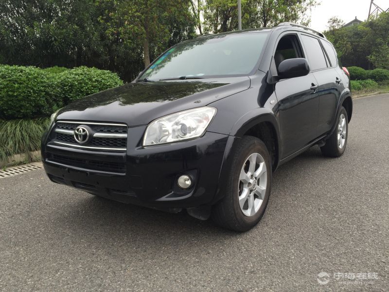丰田rav4 黑色