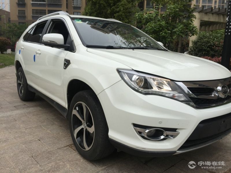 2015年 比亚迪s7 白色