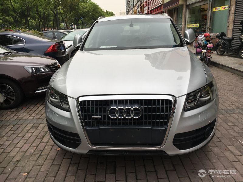 奥迪q5技术型2.0t 银色