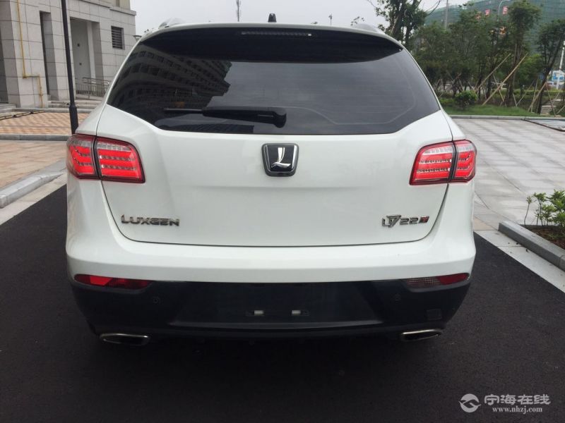 纳智捷大7 suv 白色