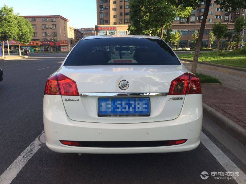 别克凯越自动挡 白色【包过户 支持分期】