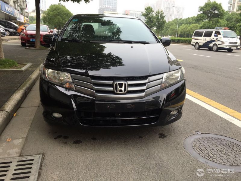 本田锋范1.5天窗 黑色￥4.78个人车寄卖