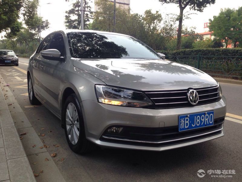 大众速腾新款高配 铁灰