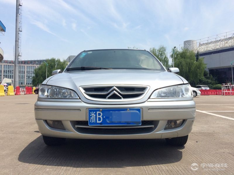 雪铁龙爱丽舍16v 银色按揭零首付可当天提车