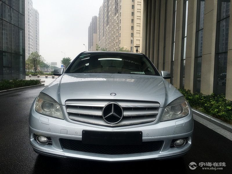 奔驰c200极品进口大标顶配 银色按揭零首付可当天提车