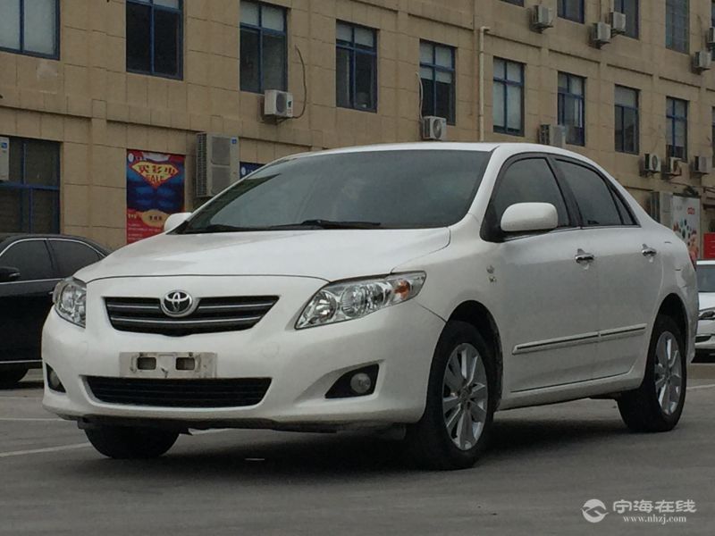 丰田卡罗拉 1.8l 手动豪华版 白色 4.