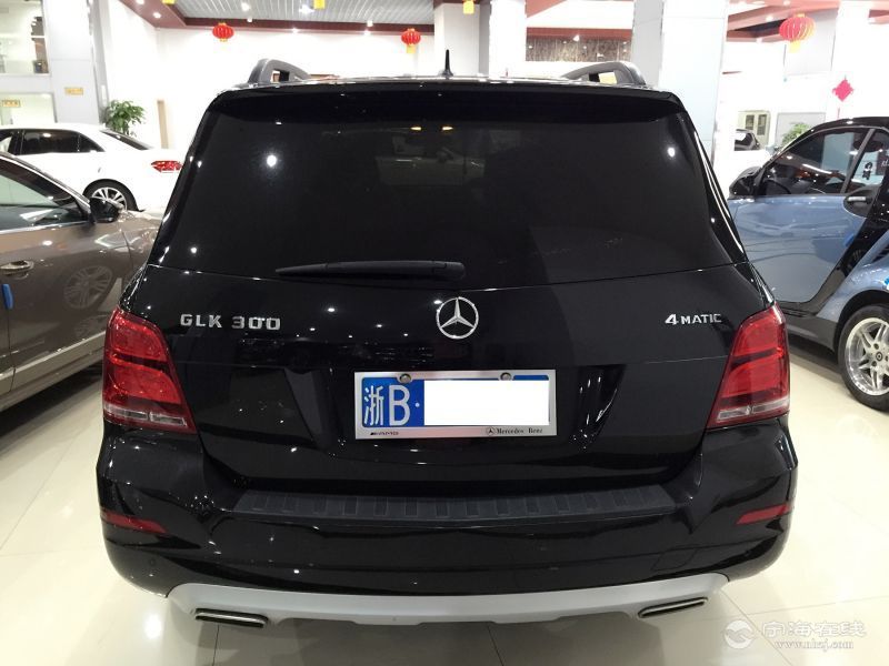 奔驰glk300动感型 黑色