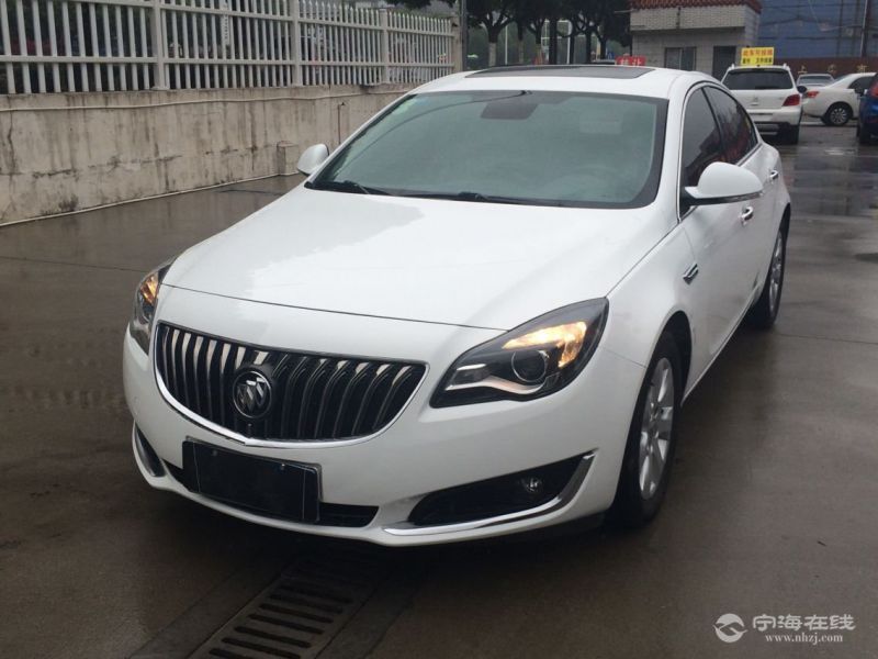 别克君威2.0最高配 白色