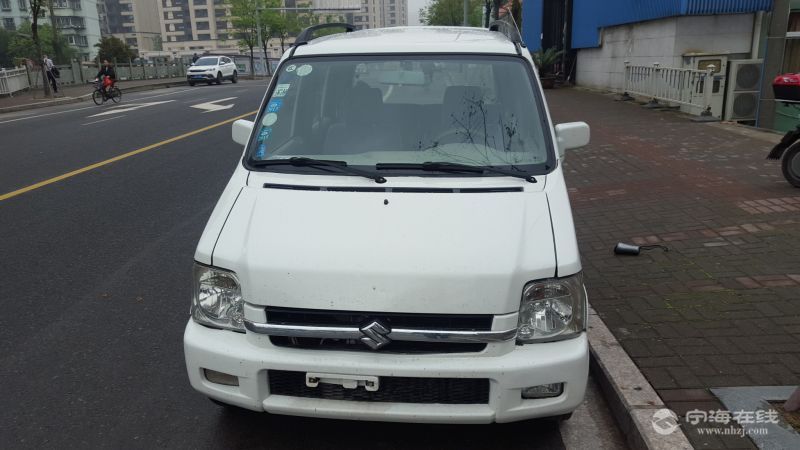 铃木北斗星 白色￥1.88个人一手车出售