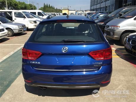 最新款大众朗行14t运动版宝石蓝