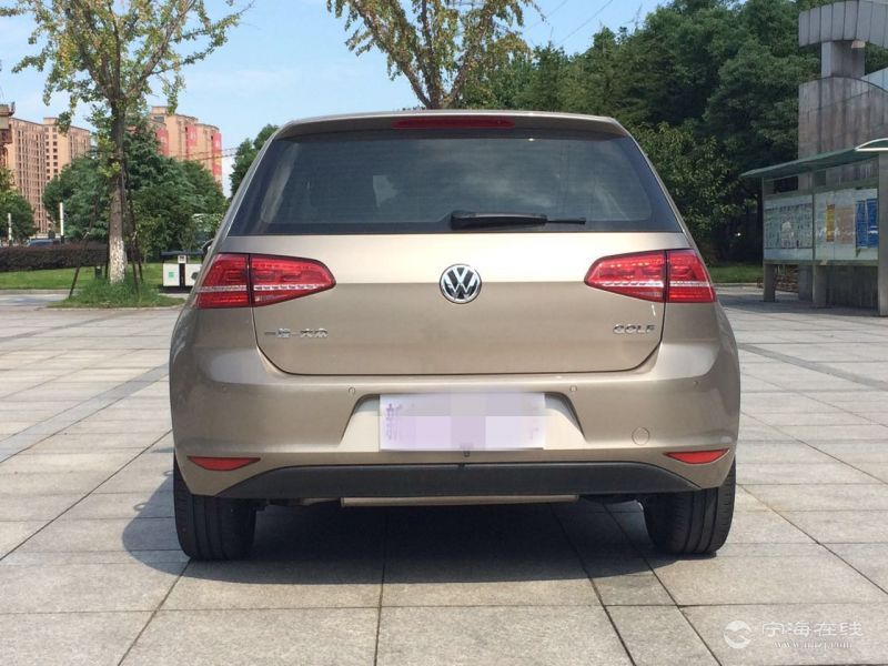大众高尔夫16香槟色按揭零首付可当天提车
