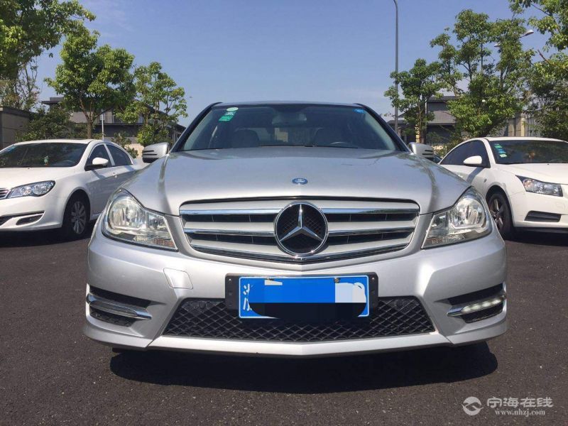 出售奔驰c180cgi 1.8t高配 银色