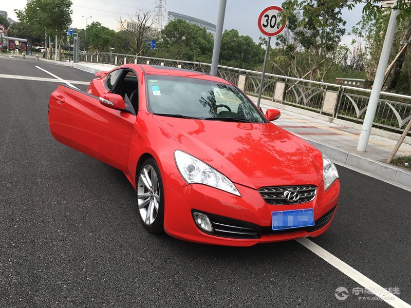 现代劳恩斯酷派2.0t 红色 11 万 精品车况 好车不等人 支持按揭