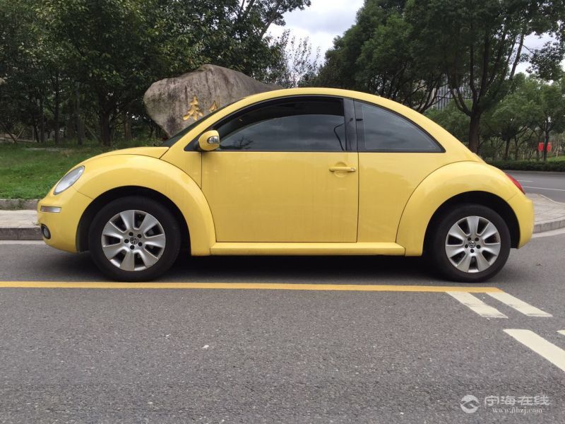 出售大众甲壳虫2.0原装进口 奶黄色