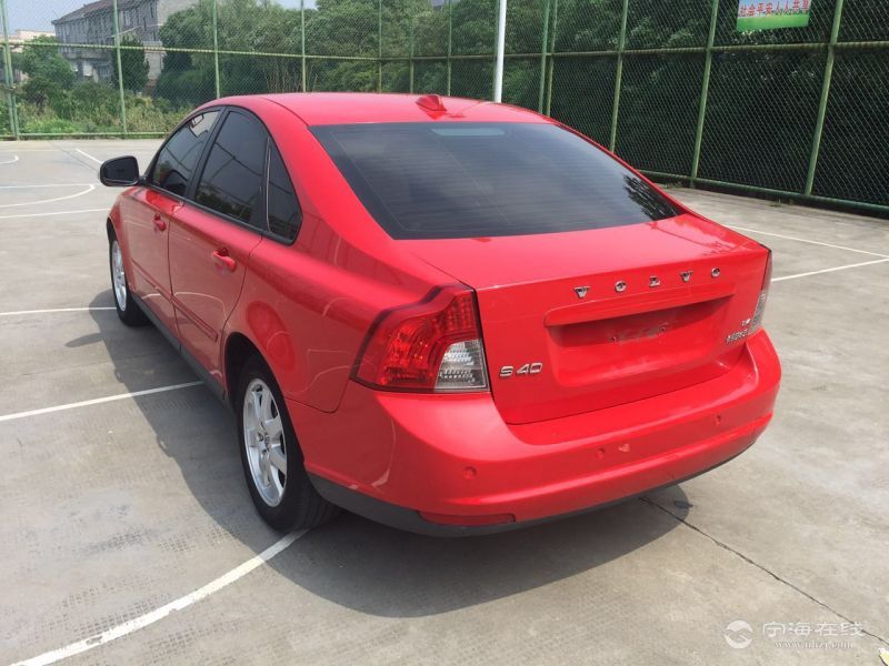 沃尔沃s40 红色 支持零首付当天可提车