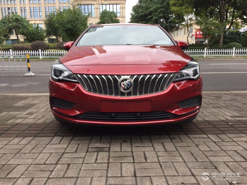 别克威朗 红色支持按揭首付百分之三十