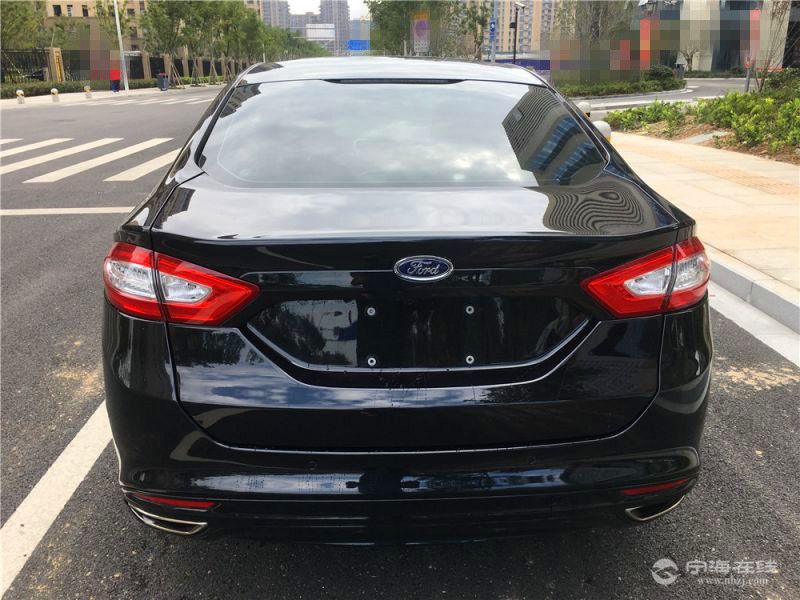福特蒙迪欧豪华版 墨玉黑