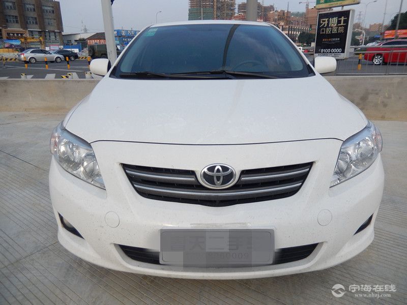 丰田卡罗拉 1.8自动 白