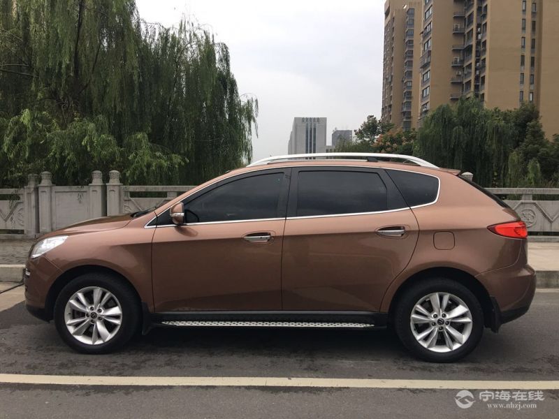纳智捷大7suv22t香槟色