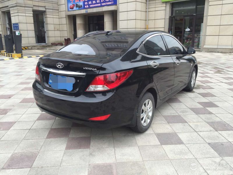 现代瑞纳车况精品 黑色