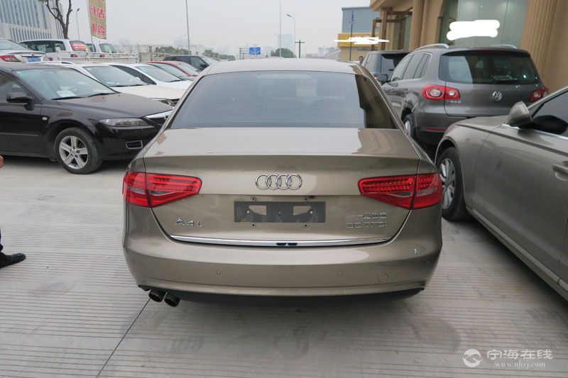 13年12月奥迪a4l 香槟色