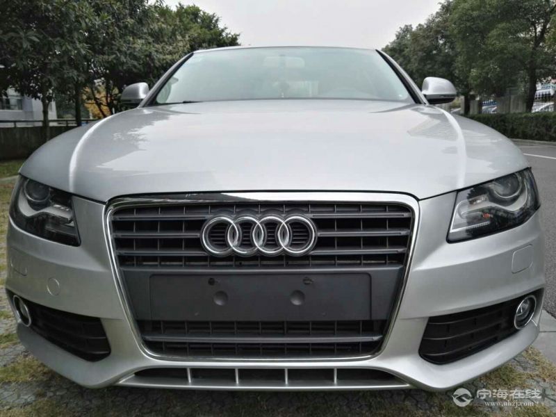 奥迪a4l09款 2.0 tfsi 舒适型 ￥12.8万银【可零首付】