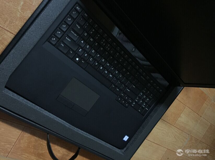 2017新款刚上市外星人alienware17r4行货