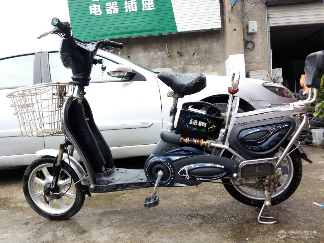 出售綠駒電動車一輛,充滿電25公里左右,650元,聯繫電話130 9595 7676