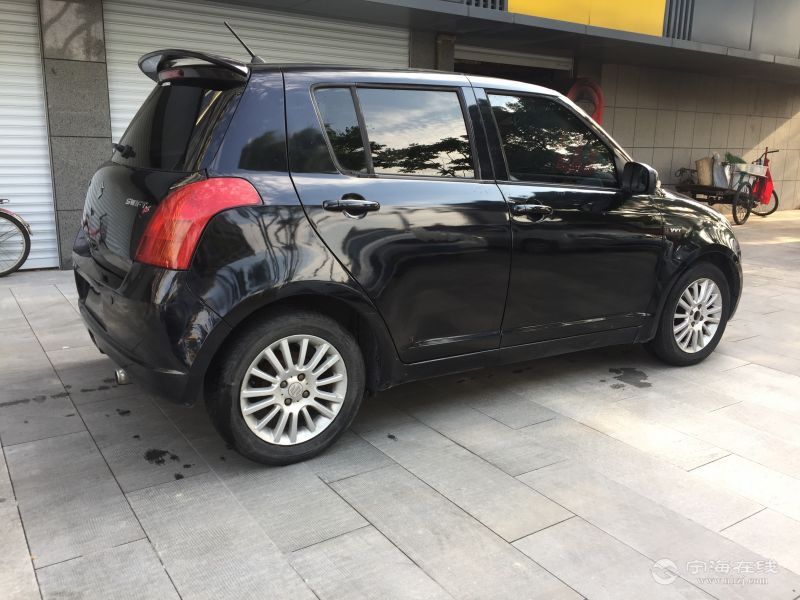 铃木雨燕精品车 黑色【可零首付】【可签订 无事故 无泡水 火烧合同】