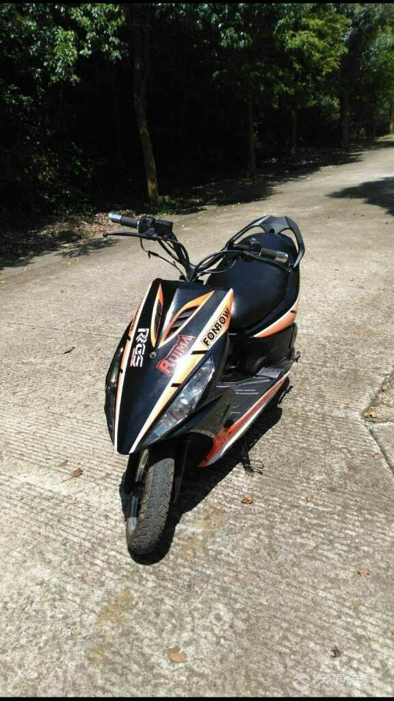 极品雅马哈鬼火125踏板车.