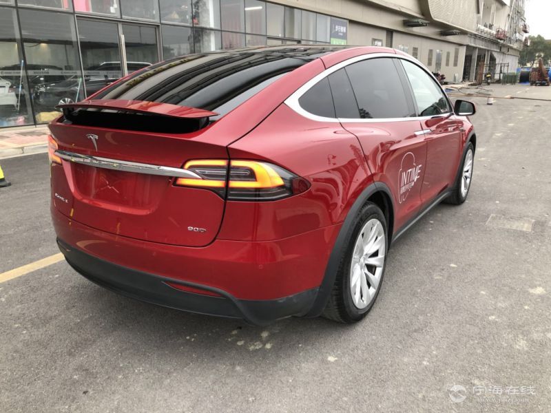 特斯拉model x 六座豪华型 法拉利红 急卖