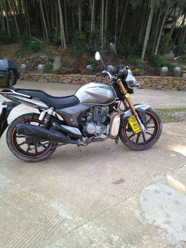 卖一辆钱江150摩托车