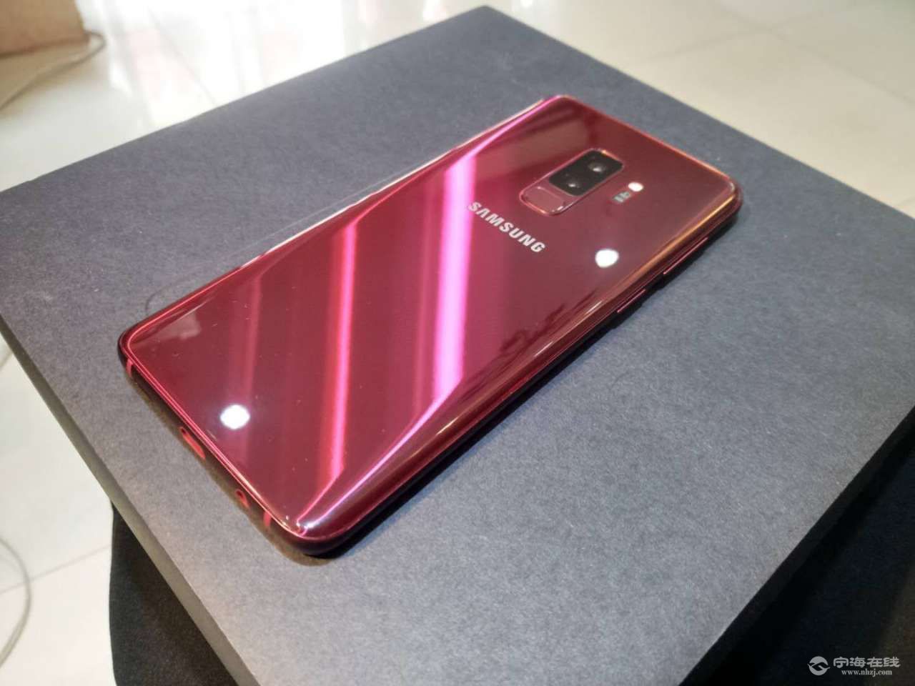 转让一部三星s9128g勃艮第红